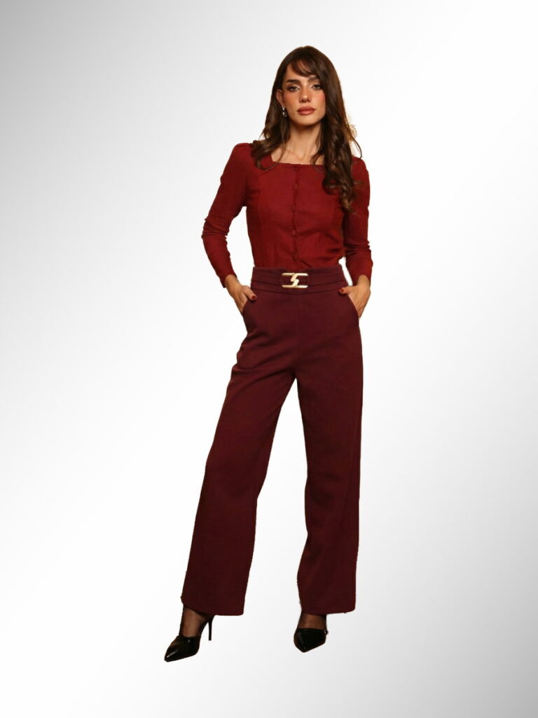 מכנסיים מחויטים בגזרה רחבה בצבע בורדו עם חגורת אבזם זהב ועליונית כפתורים תואמת, אופנת נשים, גיליס